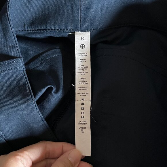 Lululemon City Sleek Wide Leg 7/8 Length Pants - Women's Size 30 - Navy Blue - Picture 8 of 10
